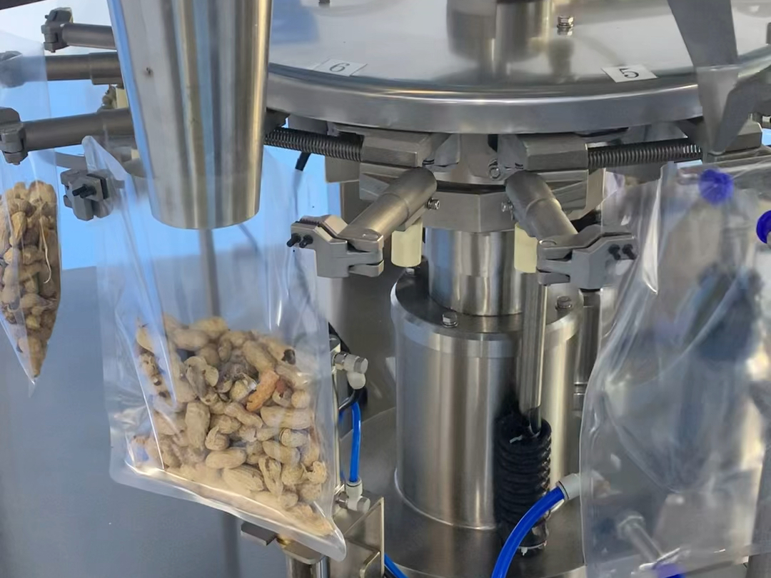 顆粒包裝機的多樣化應用 從花生到炒貨的全方位包裝解決方案
